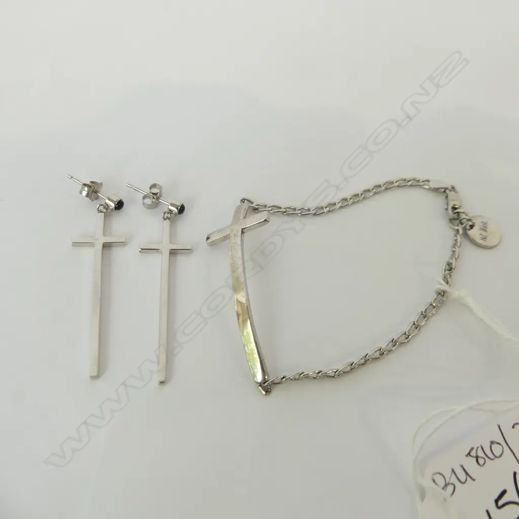 925 SILVER CRUCIFIX BRACELET & EARRINGS SET 11.2gm. Image 1++