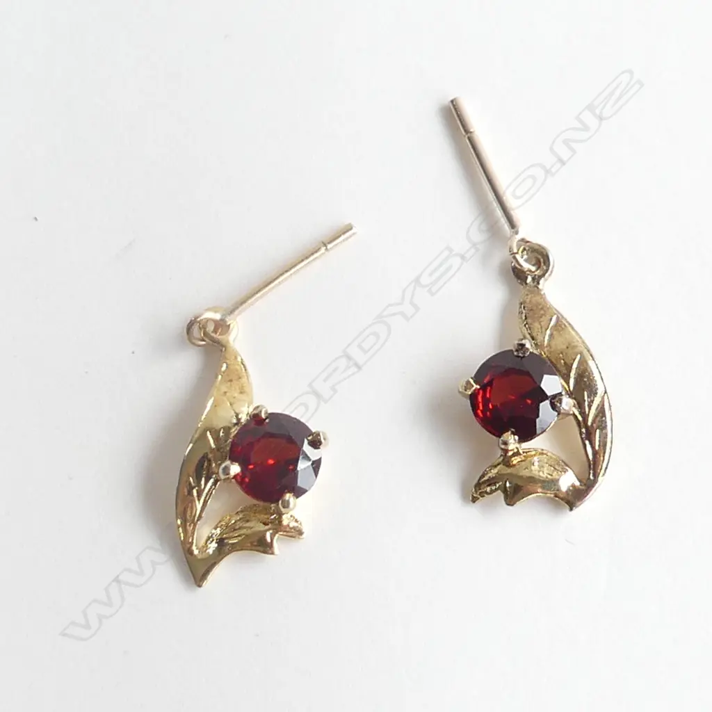 GOLD PLATED SILVER GARNET DROP EARRINGS 2.1gm (no butterflies) Image 1++