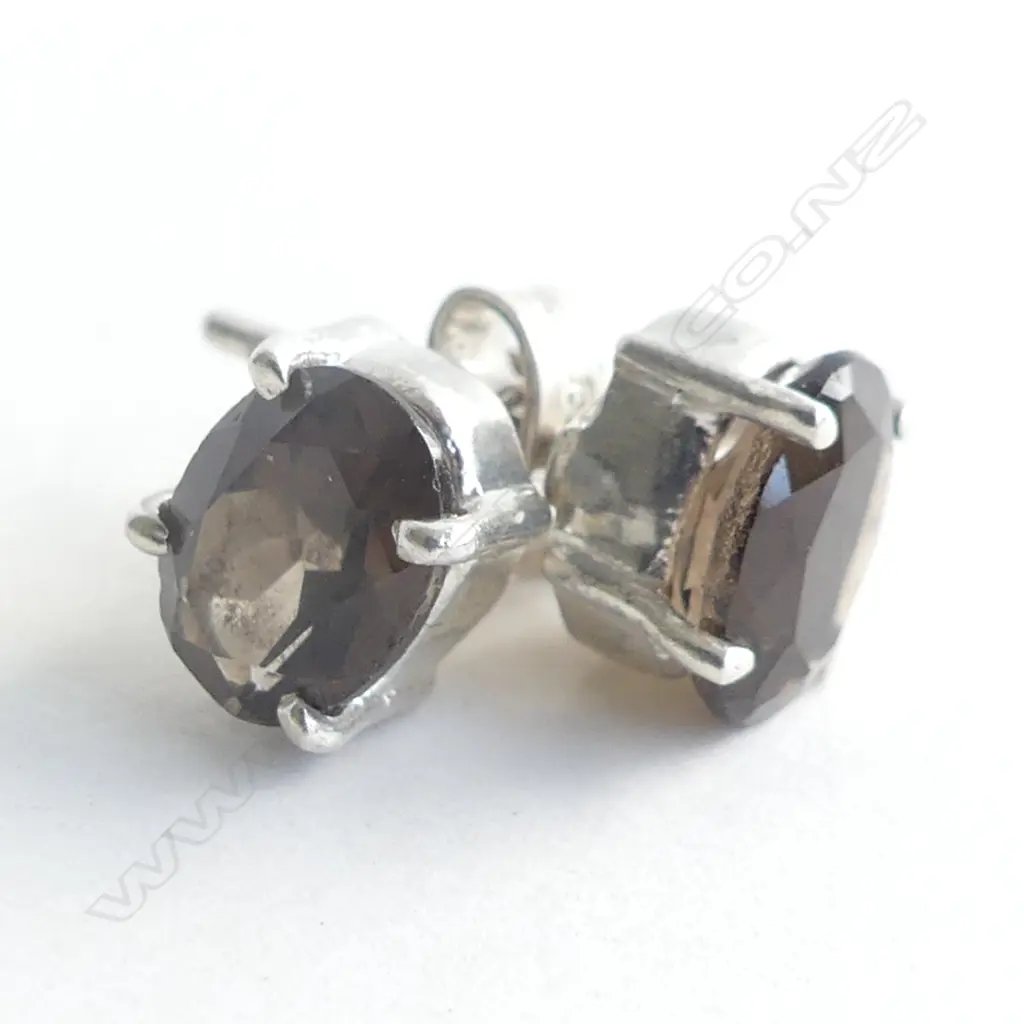 SMOKEY TOPAZ & .925 SILVER STUD EARRINGS Image 1++