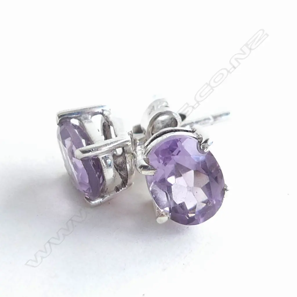 AMETHYST & .925 SILVER STUD EARRINGS Image 1++
