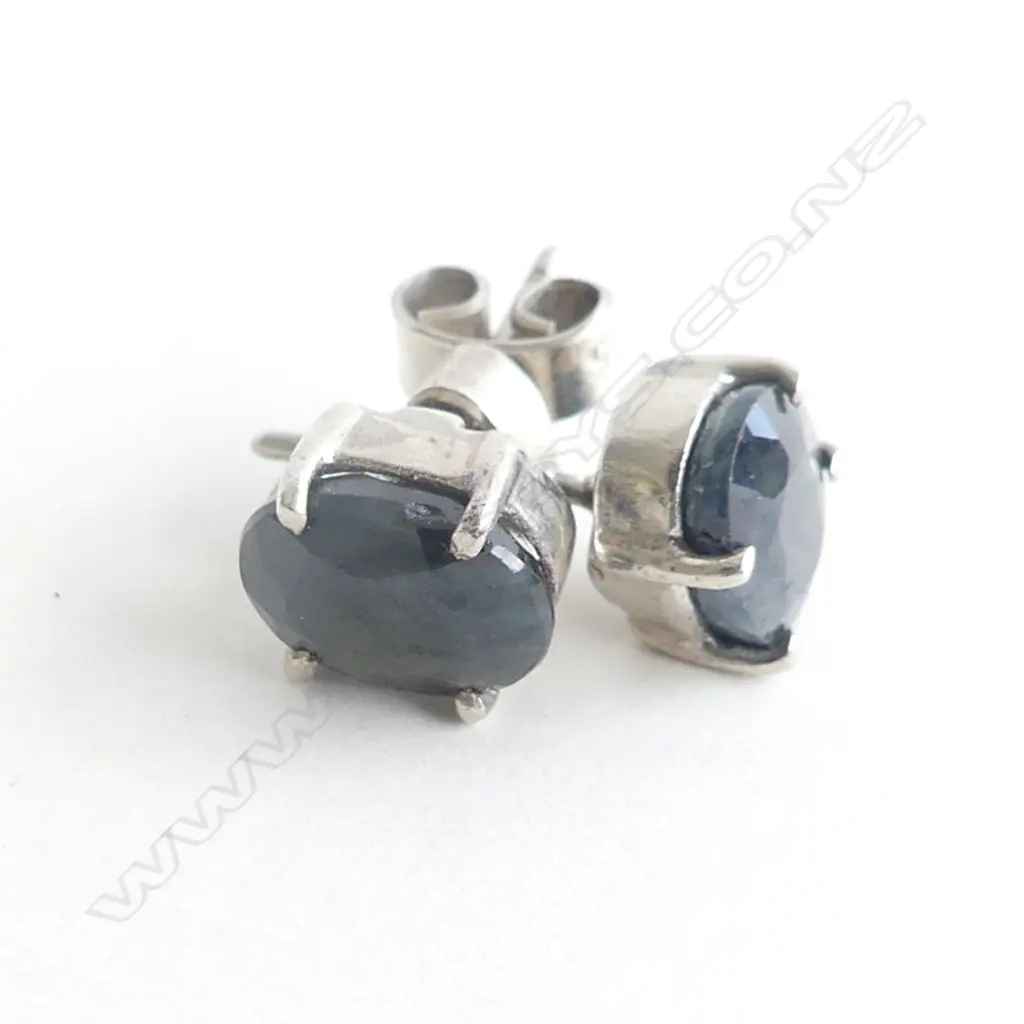BLUE SAPPHIRE & .925 SILVER STUD EARRINGS Image 1++