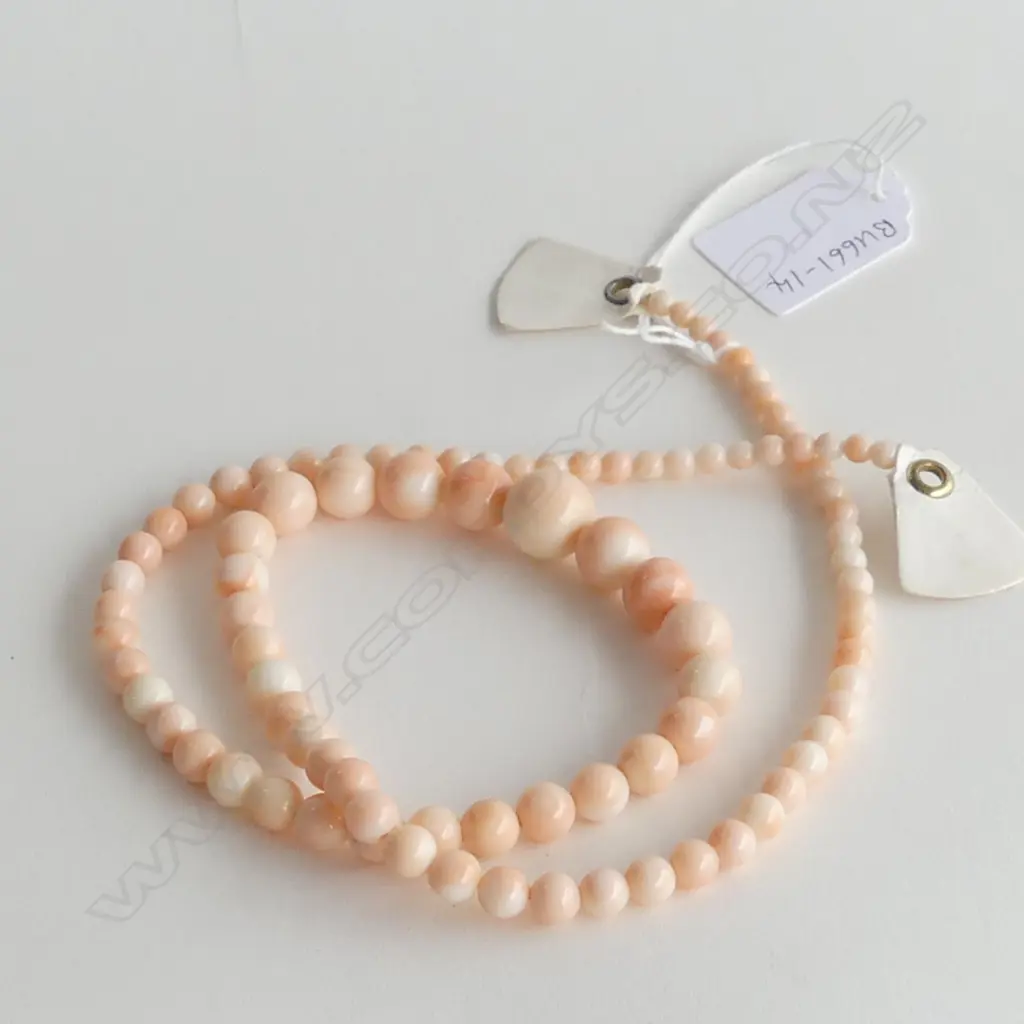 STRING OF ANTIQUE ANGEL SKIN CORAL BEADS NO CATCH **RTV** Image 1++