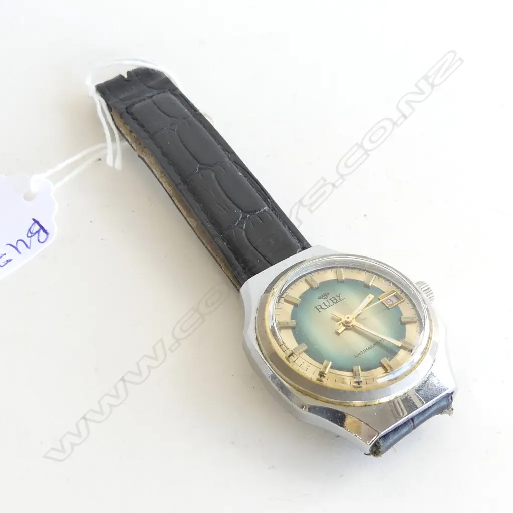 'RUBY' VINTAGE WATCH (RUNS) Image 1++