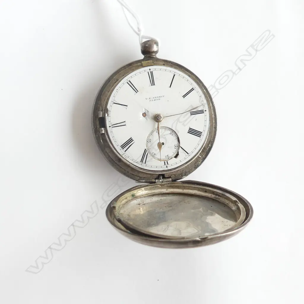 ANTIQUE SILVER POCKET WATCH (AF) Image 1++