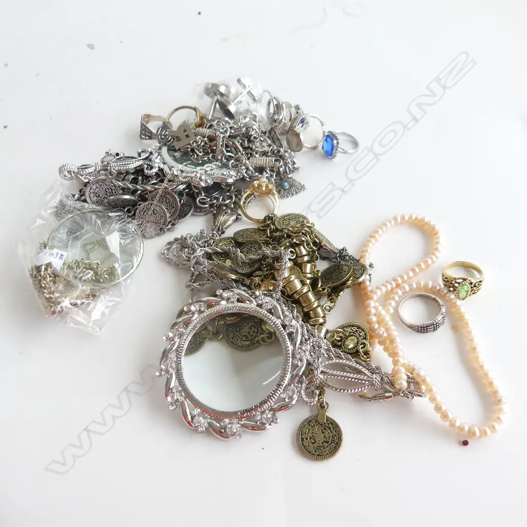 ASST RINGS INCL .925 SILVER ETC..+ PEARL NECKLACE, CHARM BRACELET ETC.. Image 1++