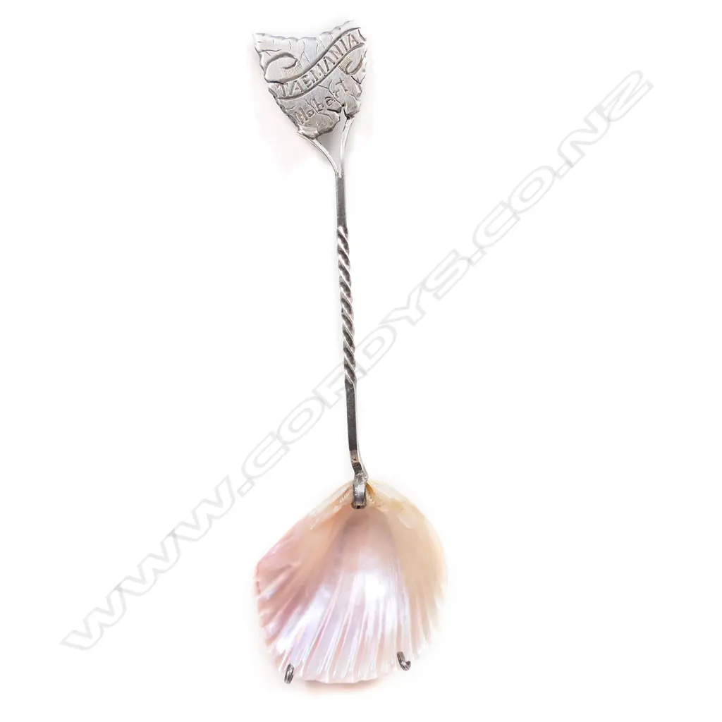 A silver Tasmanian shell teaspoon, Image 1++