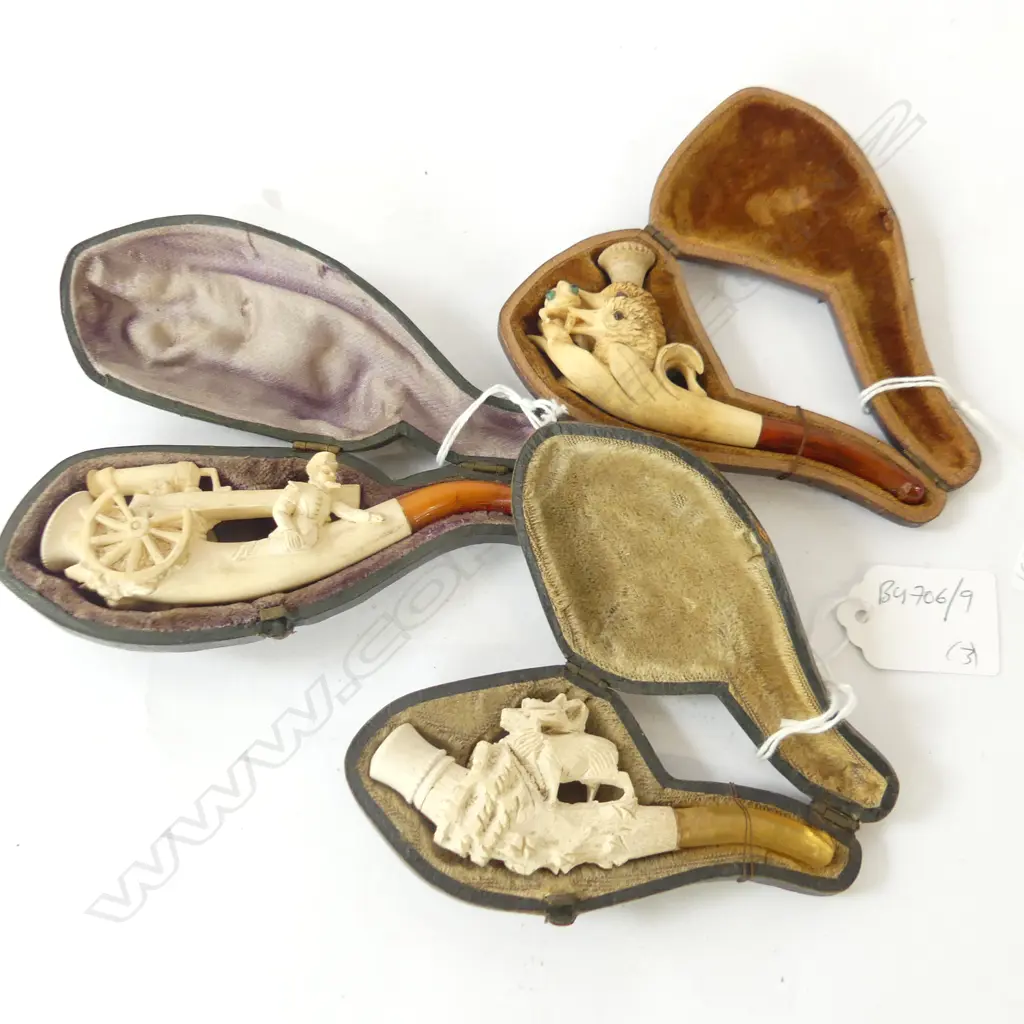 3 CASED MEERSHAM PIPES L.130mm ONE A.F. Image 1++