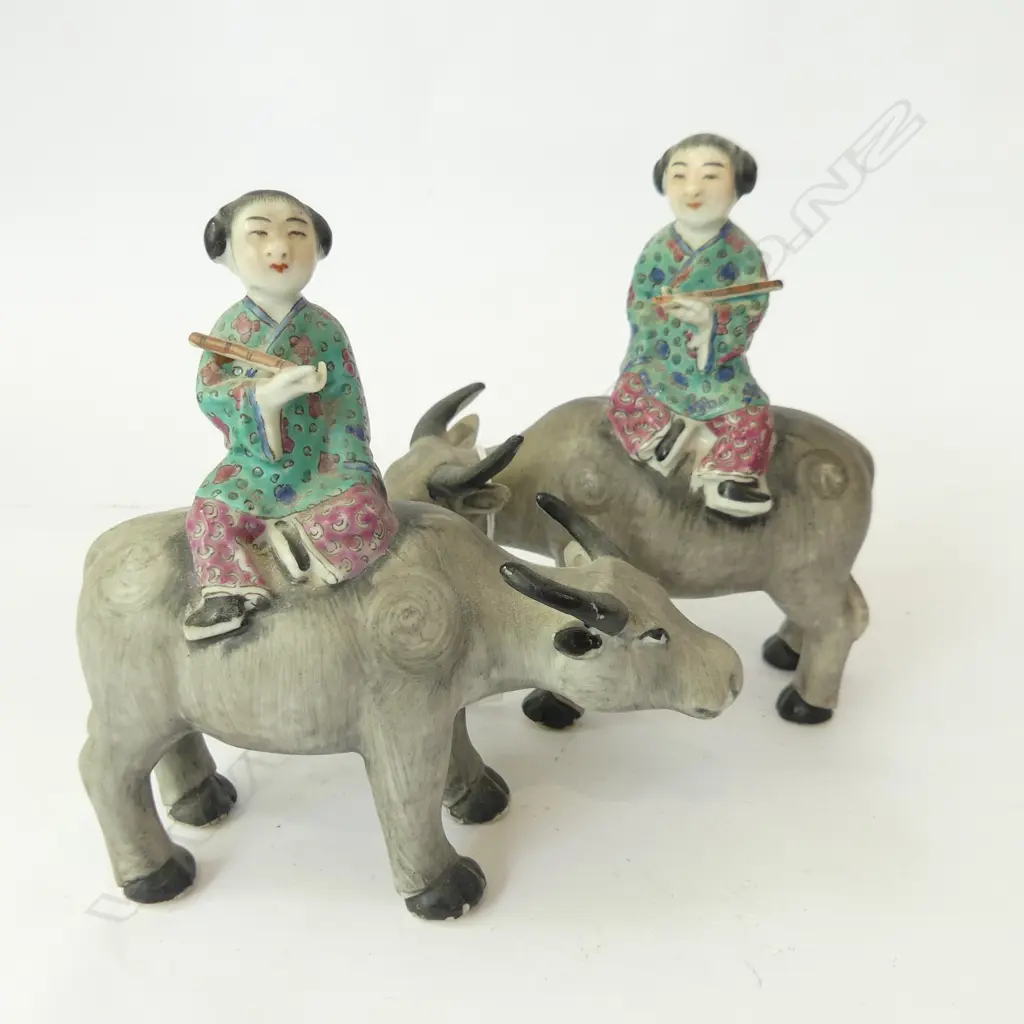 PR CHINESE FIGURINES; FEMALE MUSICIANS ON OX H.150mm Image 1++