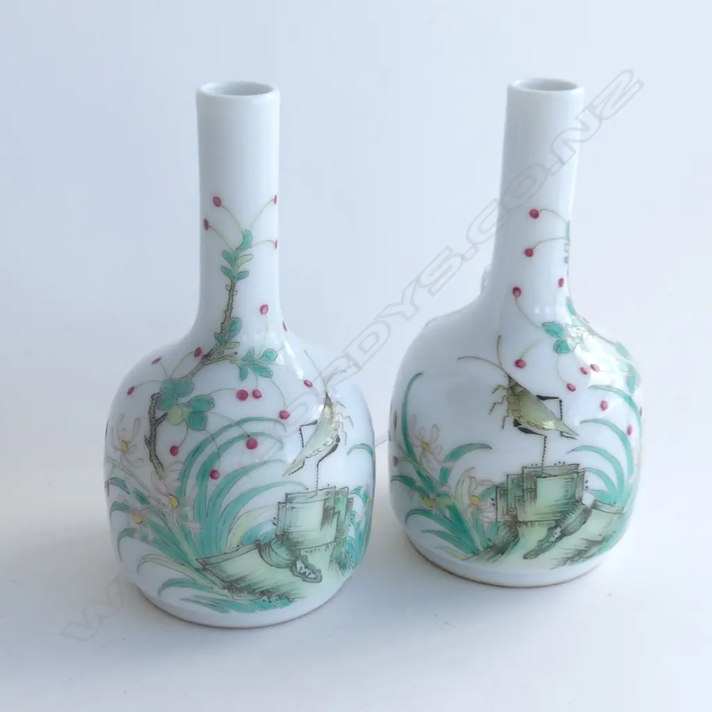 PR CHINESE FAMILLE ROSE VASES w. 6 CHARACTER MARK H.150mm Image 1++