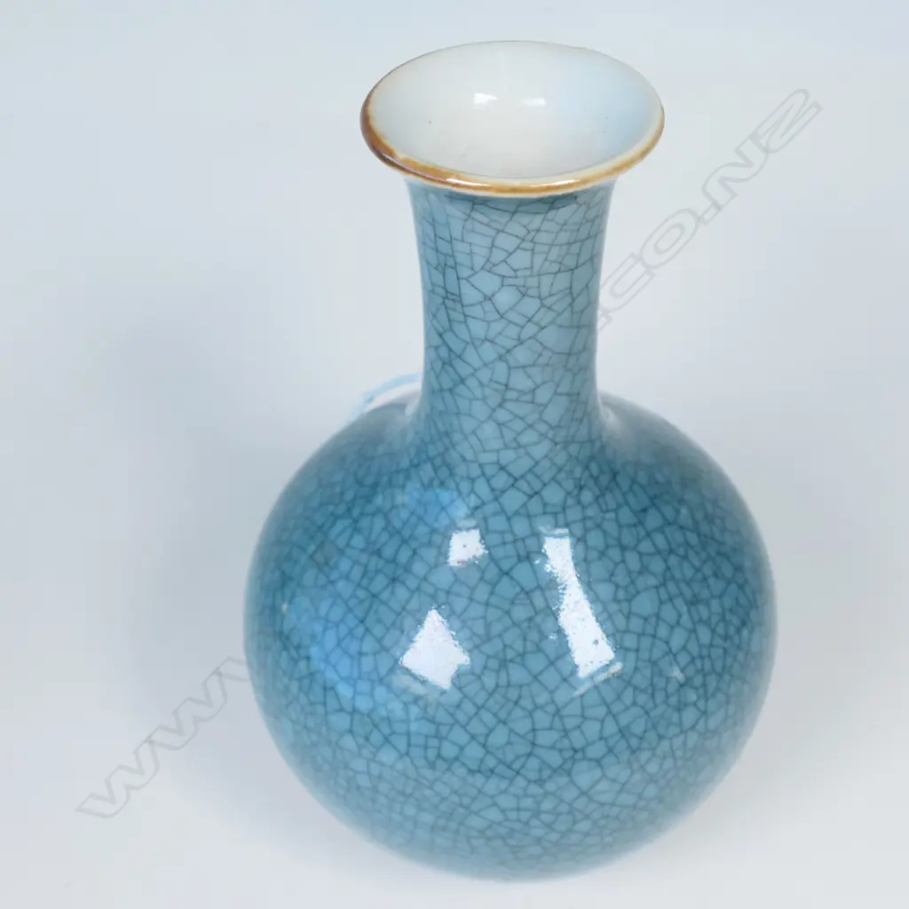 CHINESE MONOCHROME CRACKLED TEAL COLOURED BOTTLE VASE. H.160mm PROBABLY 20thC Image 1++
