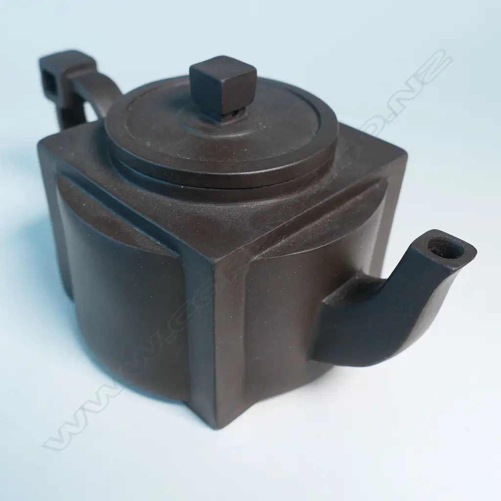 YIXING TEAPOT, DARK BROWN, CYLINDER & SQUARE COMBINATION, MARKED 饒慧珠 (RAO HUIZHU), 慧珠, (HUIZHU) COVER. W.155mm BASE,DARK Image 1++