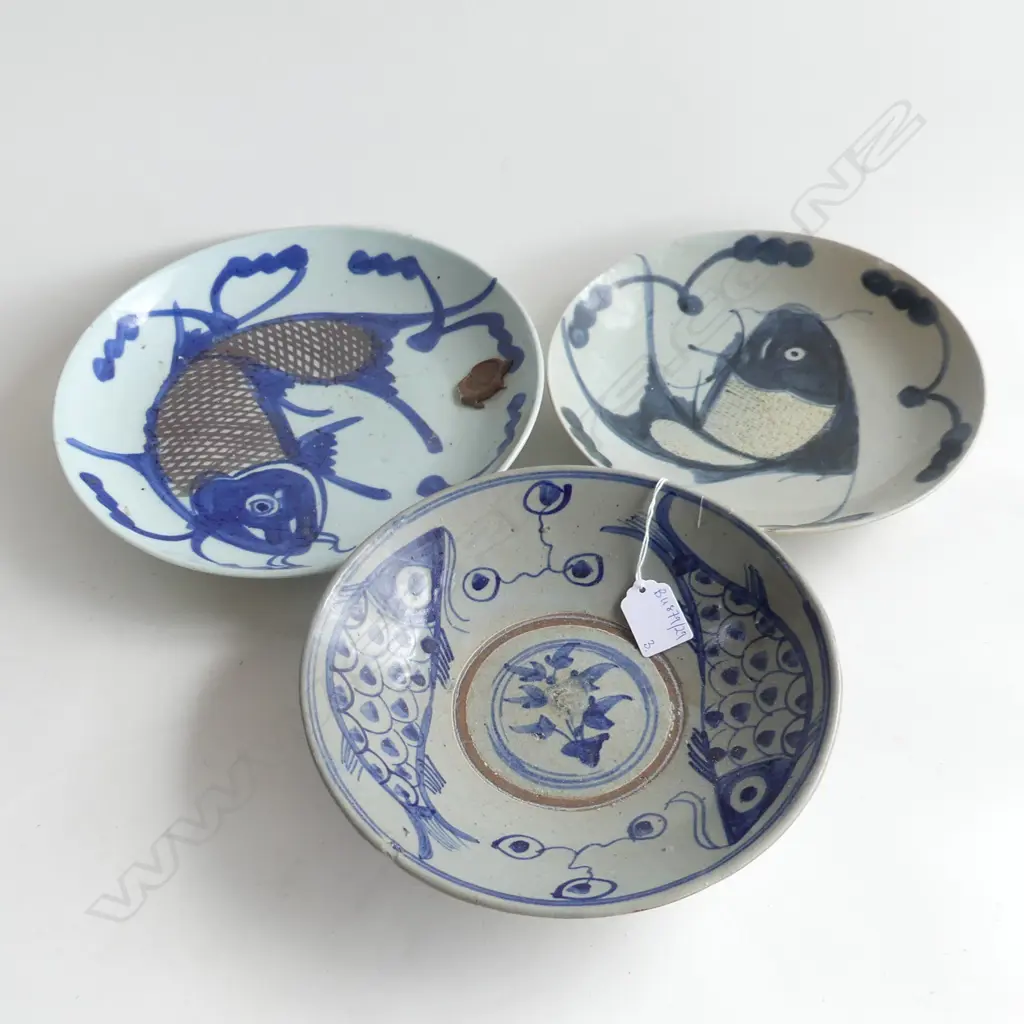 3 VINTAGE ORIENTAL PROVINCIAL FISH BOWLS 250mm dia Image 1++