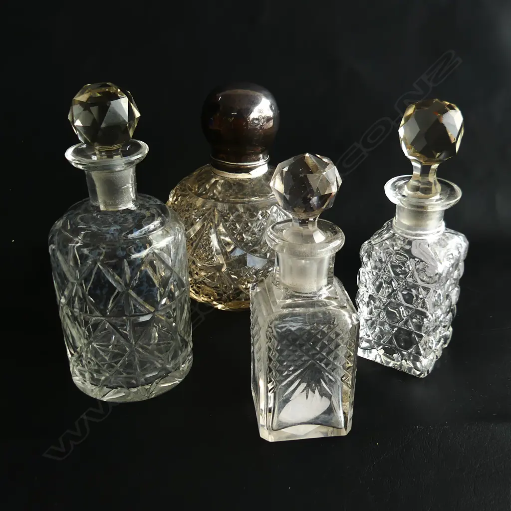 3 VINTAGE CUT GLASS SCENT BOTTLES & STG SILVER TOPPED BOTTLE H.135mm Image 1++