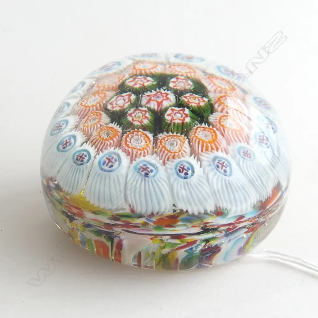 MURANO GLASS PAPER WEIGHT WITH PAPER LABEL Image 1++