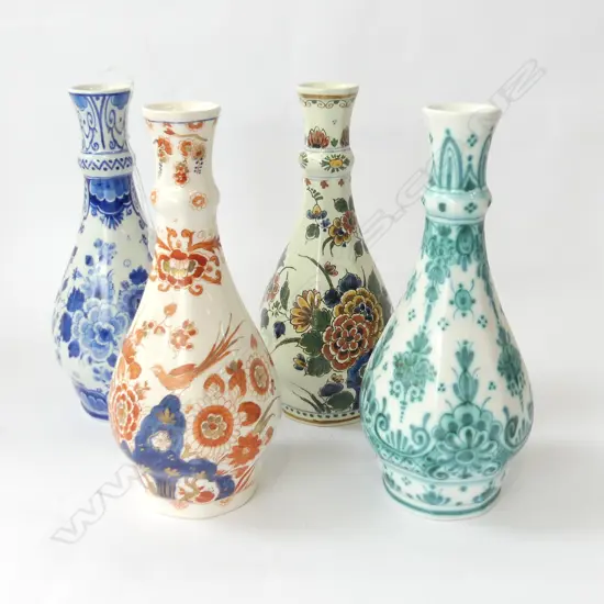 4 DELFT VASES H.210mm