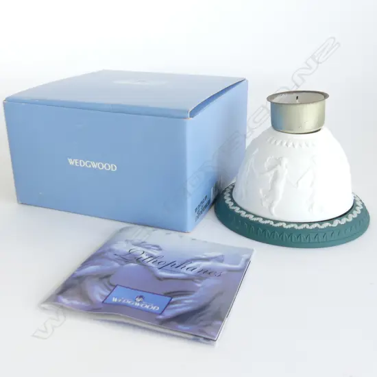 WEDGWOOD WHITE ON SPRUCE JASPERWARE LITHOPHANE WITH CANDLE - NEW IN BOX