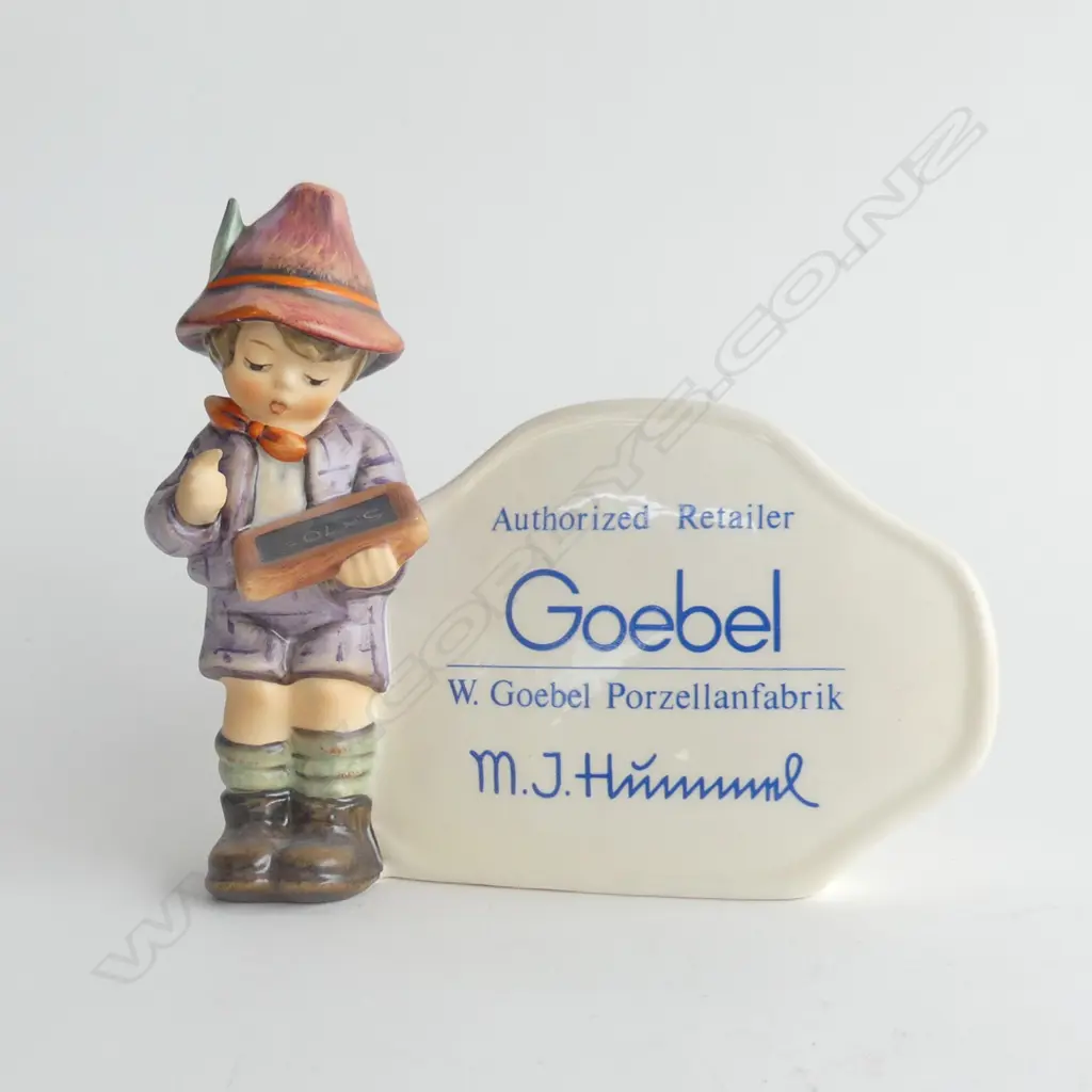 HUMMEL FIGURE ADVERTISING Image 1++
