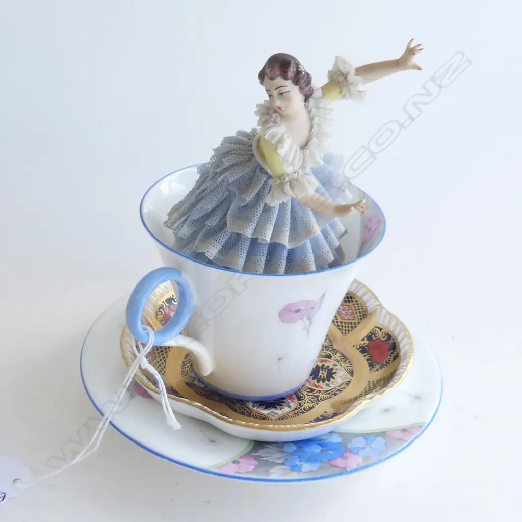 SHELLEY C/S, ROYAL CROWN DERBY PIN DISH, DRESDEN BALLERINA AF, ORIENTAL WINE CUP Image 1++