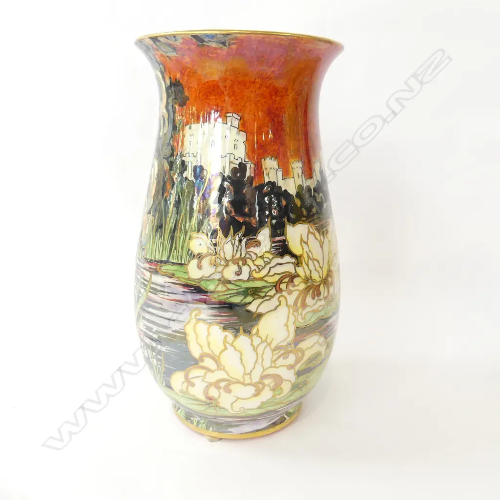 GRIMWADES ROYAL WINTON DECO LUSTRE VASE w. CASTLE H.215mm Image 1++