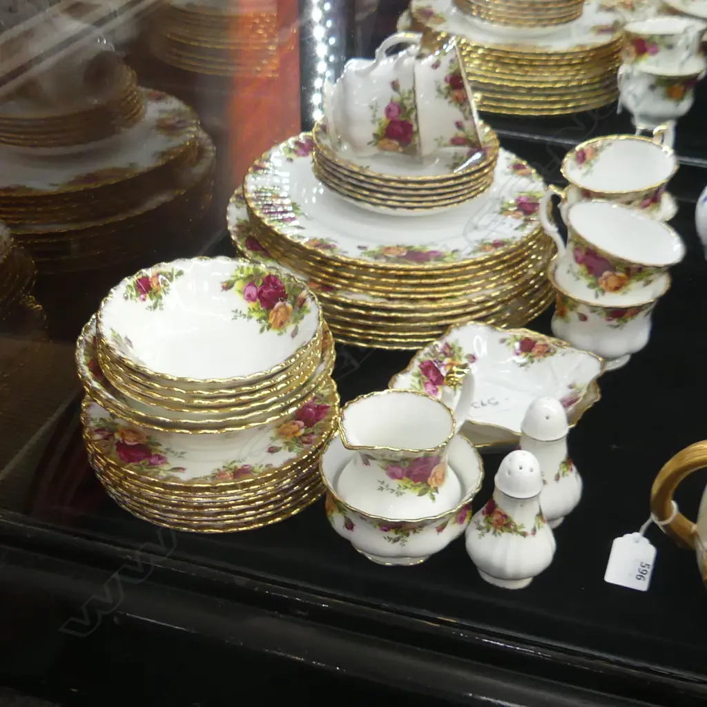 ROYAL ALBERT OLD COUNTRY ROSES 41 PCS.... Image 1++