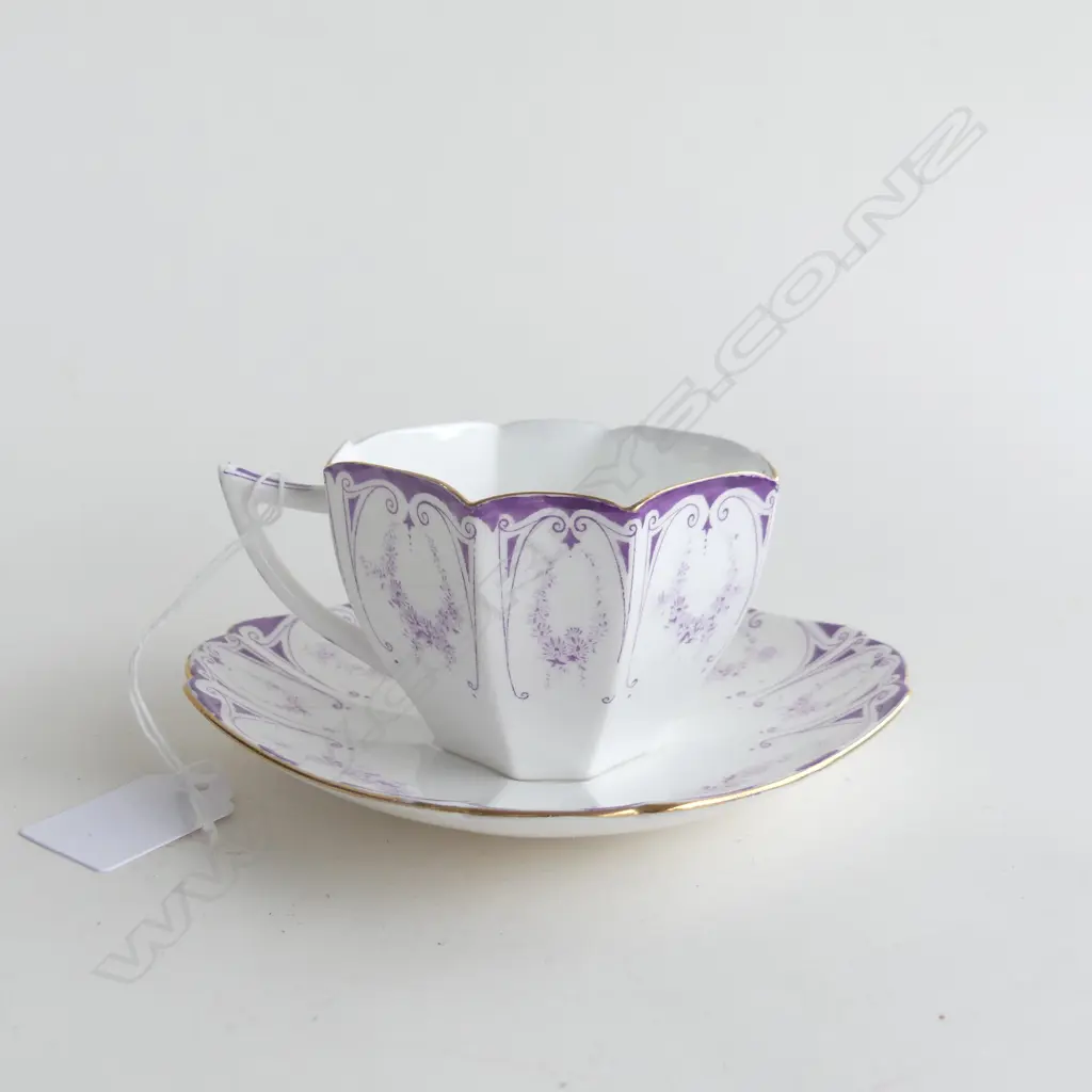 SHELLEY QUEEN ANNE SHAPE CUP & SAUCER PURPLE 'GARLAND OF FLOWERS' 11628 Image 1++