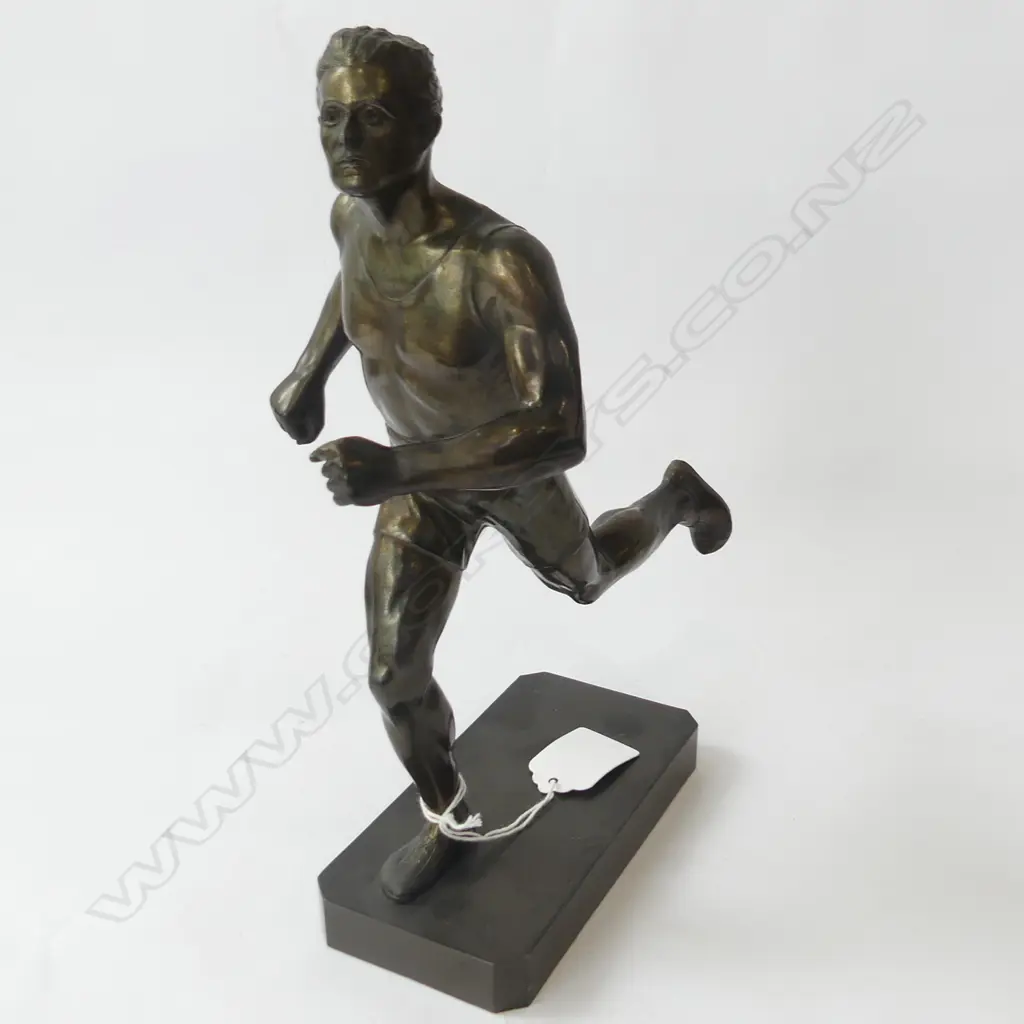 SPELTER RUNNER SCULPTURE H.245mm Image 1++