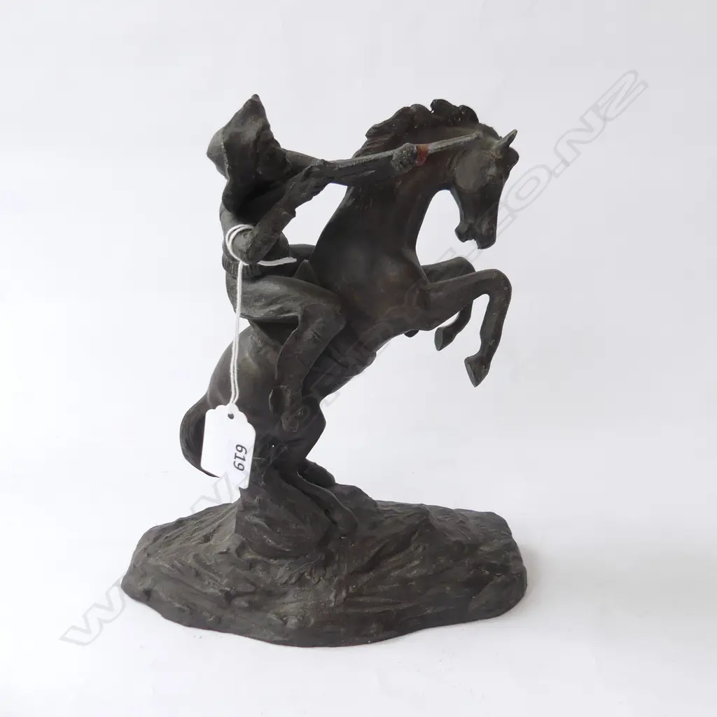 SPELTER COWBOY w. GUN ON HORSE H.230mm Image 1++