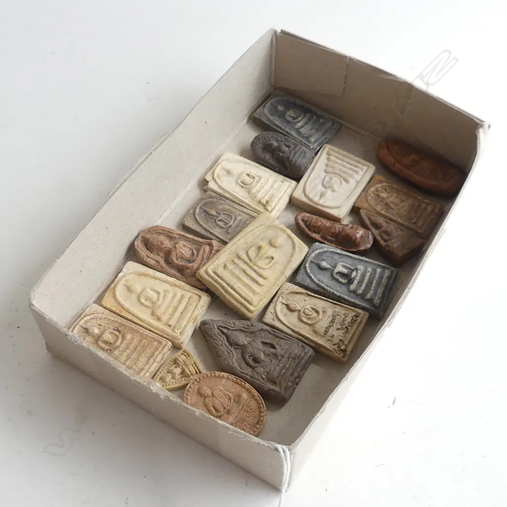 COLLECTION 18  VINTAGE BUDDHA CLAY PLAQUES Image 1++