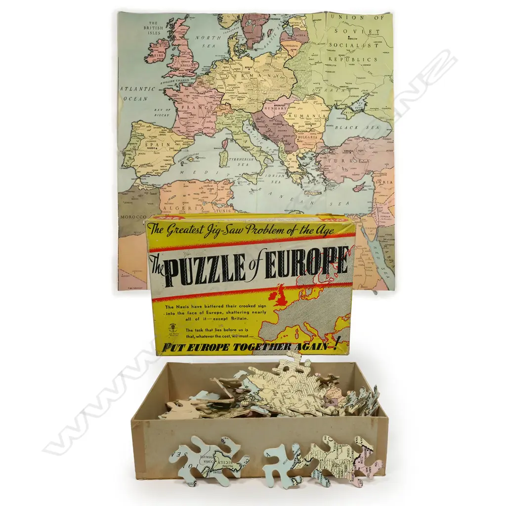 RARE NZ WWII  'PUZZLE OF EUROPE' 256 PC JIGSAW, SWASTIKA-SHAPED PIECES Image 1++