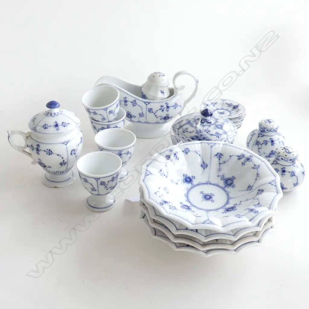 19 PCS ROYAL COPENHAGEN BLUE & WHITE CHINA; EGG CUPS, SUGAR, SM BOWLS & DISHES ETC, Image 1++