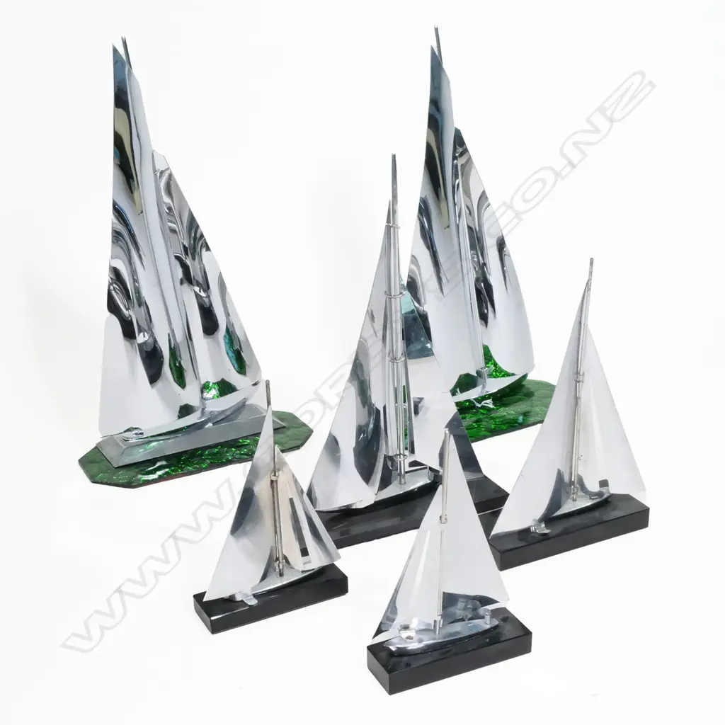 6 ART DECO CHROME YACHTS, 2 GREEN GLASS BASES, 4, BLACK VITROLITE, H.150-350mm Image 1++