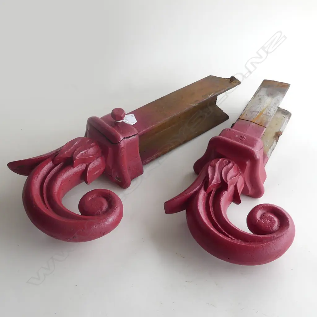 PR RED PAINTED CAST IRON GATE FINIALS EX. FERRY BUILDING H.570mm Image 1++