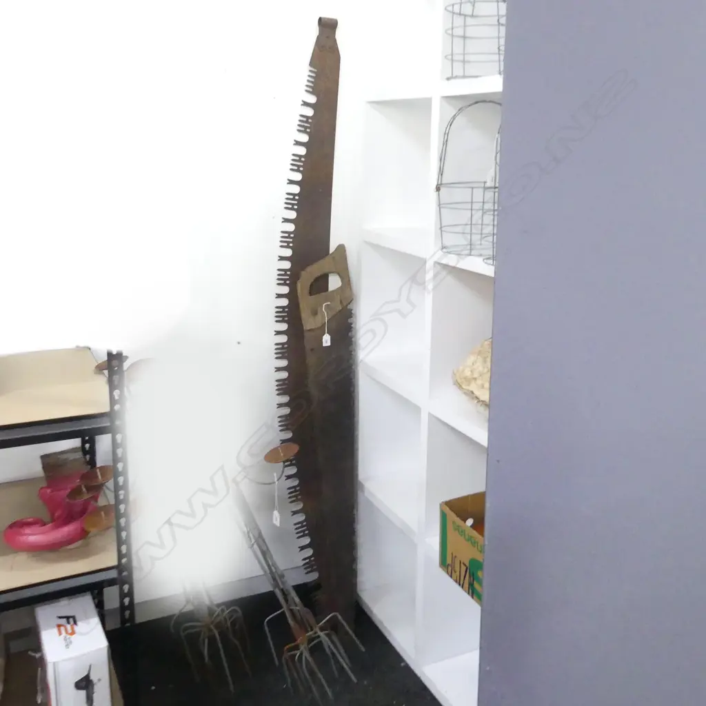 2 OLD CROSS CUT SAWS, ONE WITH WOODEN HANDLE Image 1++
