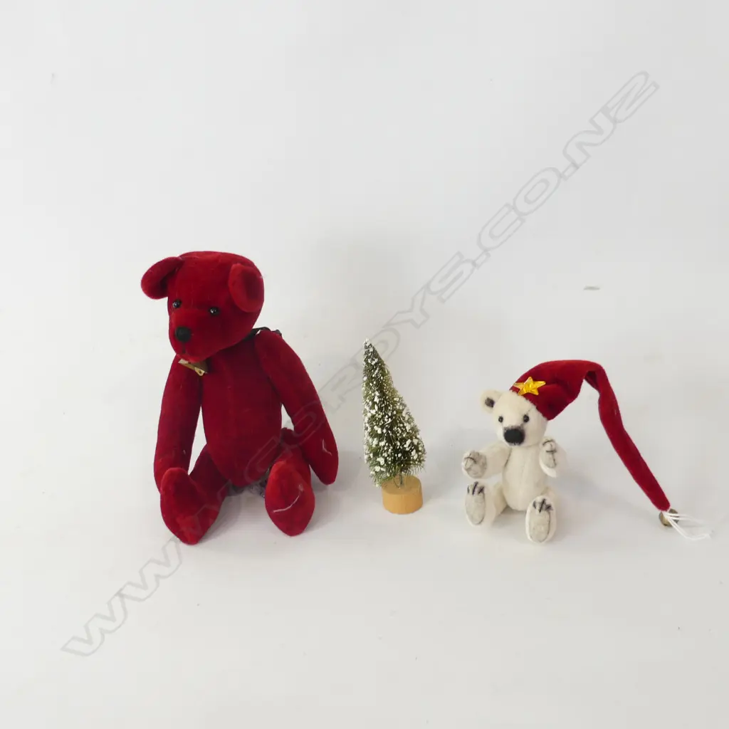 2 XMAS BEARS; RED VELVET H.180mm + SML WHITE BEAR w. LONG HAT & TREE Image 1++