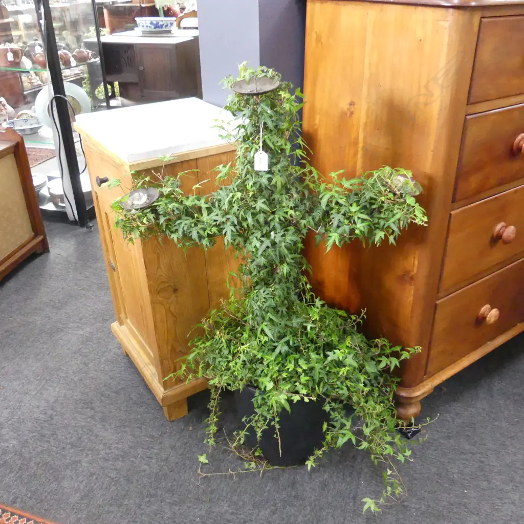 LARGE IVY TOPIARY CANDELABRA H.960mm Image 1++