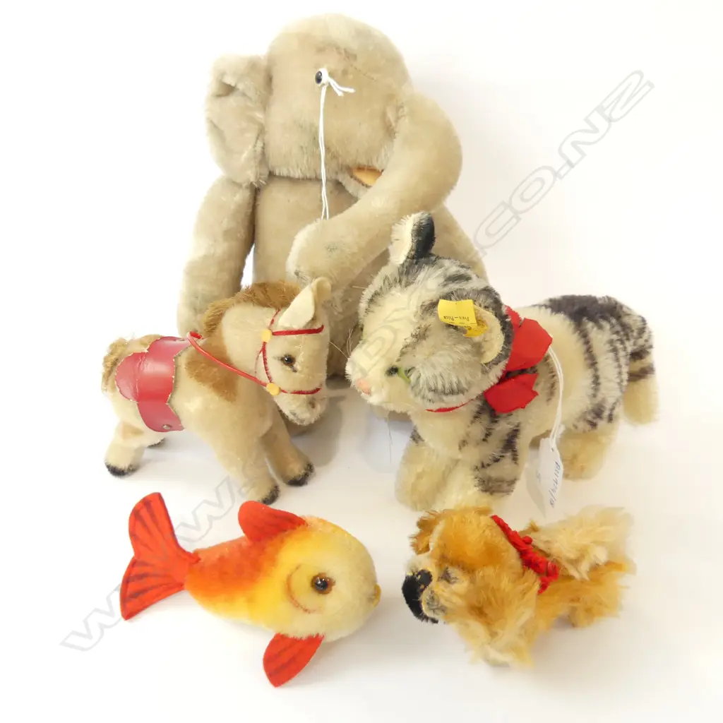 5 VINTAGE STEIFF SOFT TOYS; CAT, PONY, GOLDFISH, PEKINGESE & ELEHANT H.220mm Image 1++