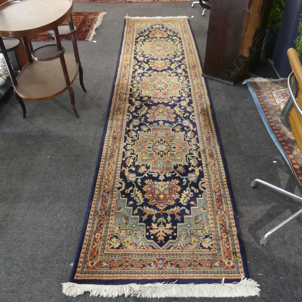 BLUE MACHINE KNOTTED RUNNER Image 1++
