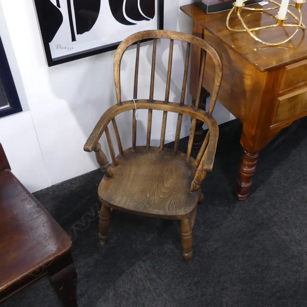 OLD OAK CHILDRENS CHAIR Image 1++