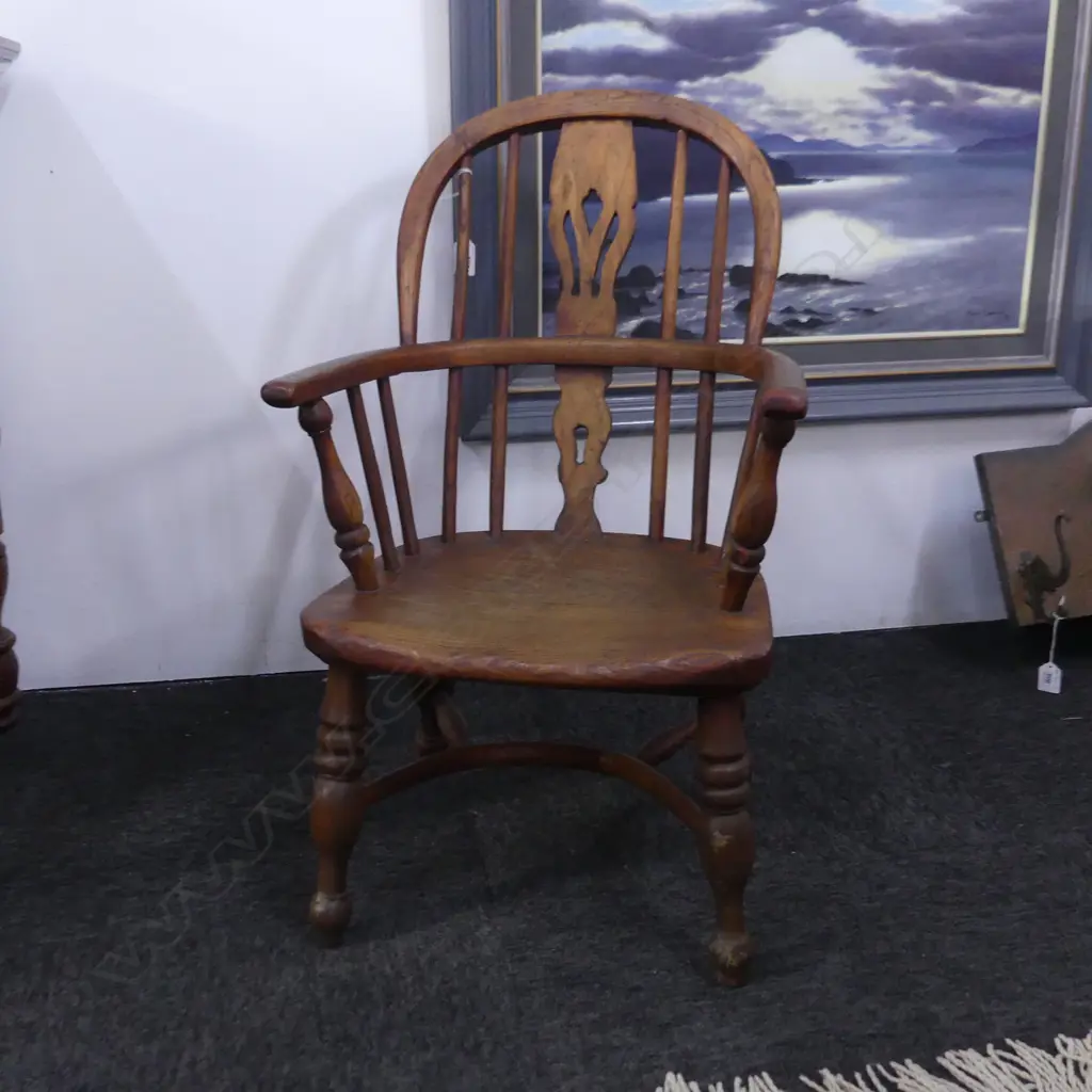 OLD OAK CHILDRENS CHAIR Image 1++