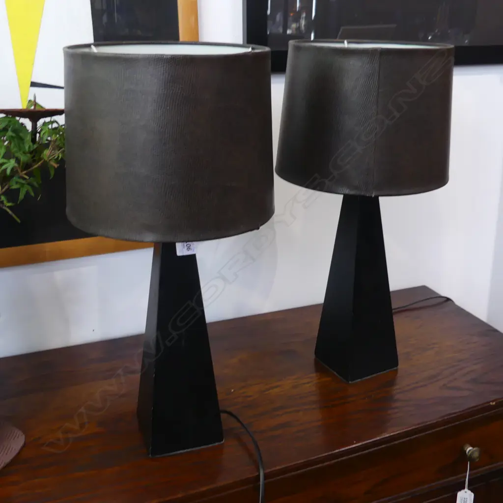 PAIR OF CONTEMPORARY SIDE LAMPS H.490 mm MINOR SCRATCHES Image 1++