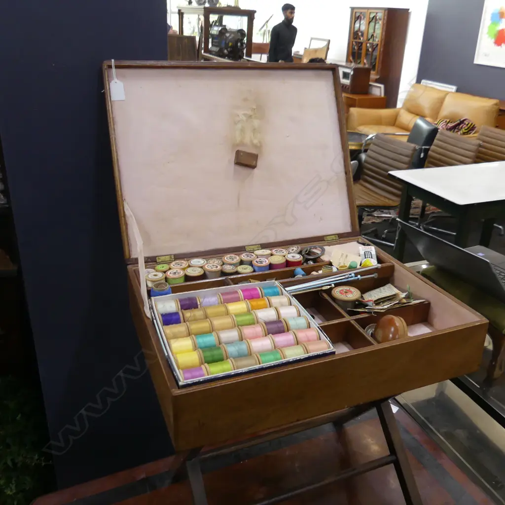 SMALL SEWING TABLE + ASST. CONTENTS W.480mm Image 1++
