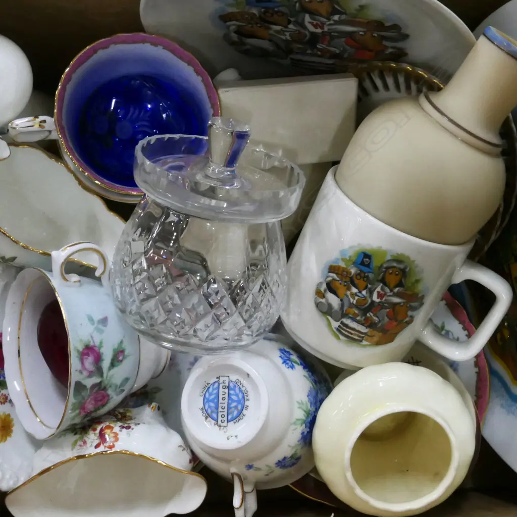 BOX LOT ASST. CHINA Image 1++