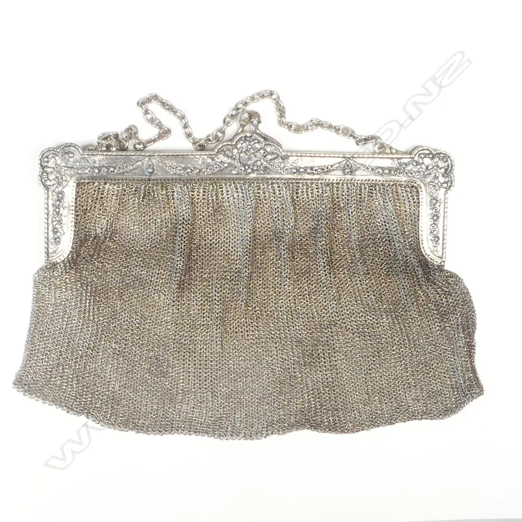 A German .800 silver chain mail mesh handbag, Image 1++