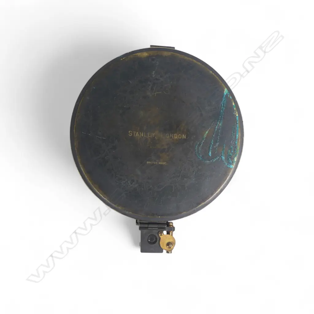 A Stanley, London 4½" prismatic compass, with lacquered brass case, Image 1++