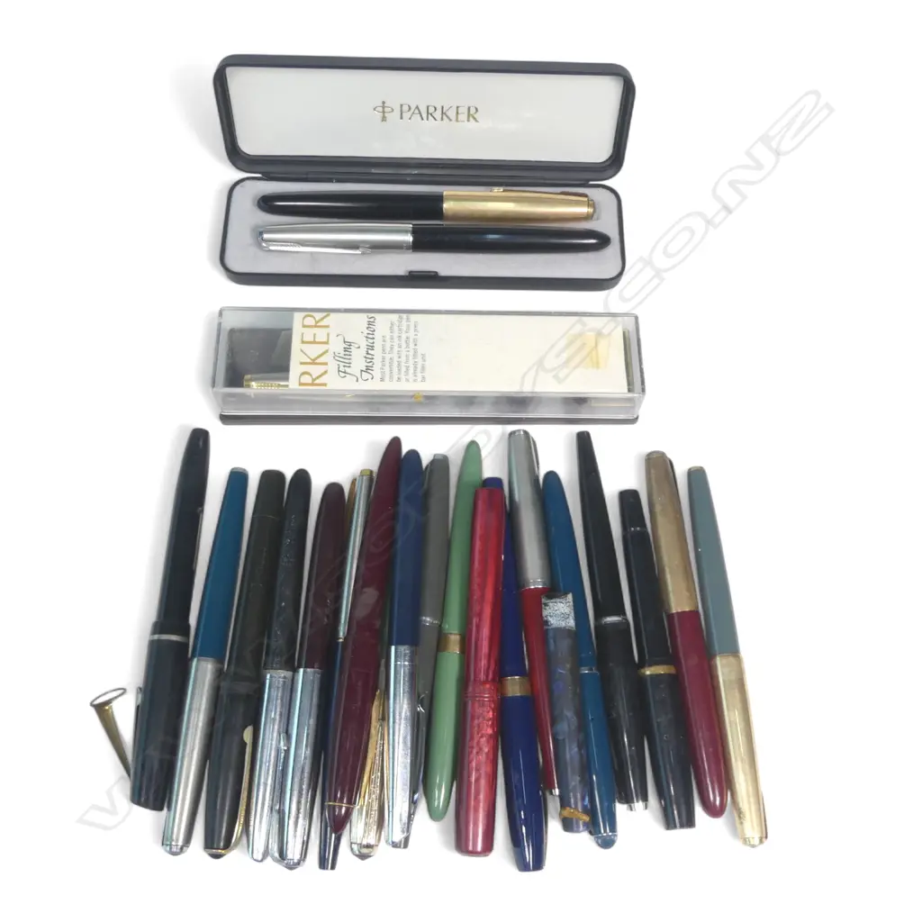 A collection of assorted fountain pens. Image 1++