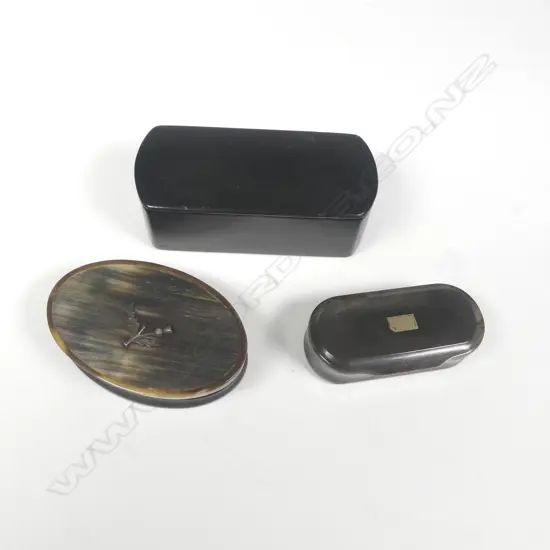 Three 19thC snuff boxes,