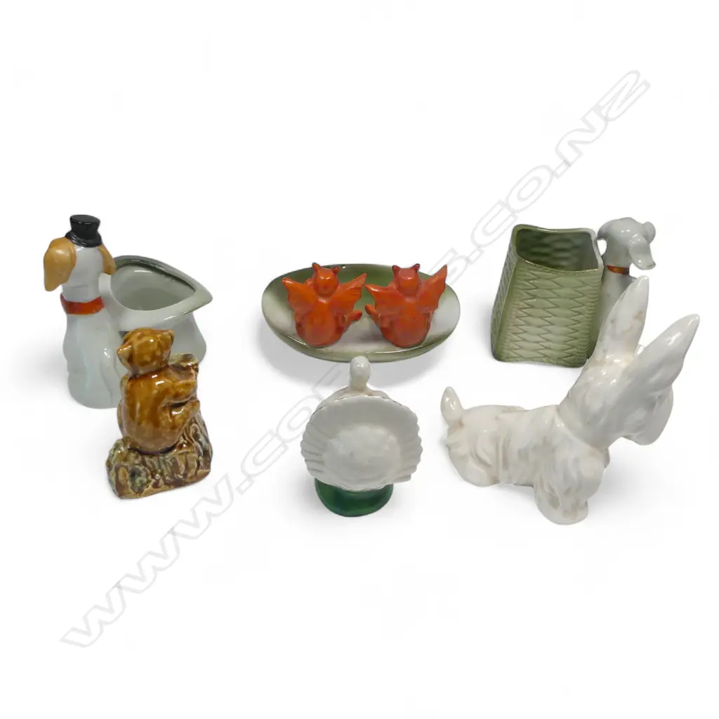 Six various Continental porcelain and other china ornaments. Image 1++