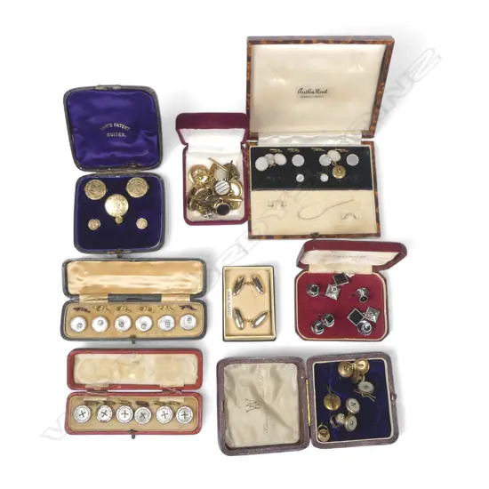 Boxed sets of waistcoat buttons, assorted cufflinks and studs, variously boxed, some incomplete.