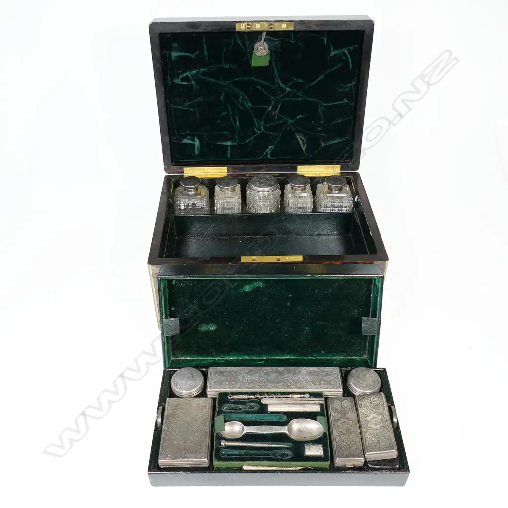 A good Victorian coromandel dressing case by W. Leuchars, 38 Piccadilly, London* (makers to the Royal Family) with near complete sterling silver fittings, London 1852 by Frances Douglas**, Image 1++