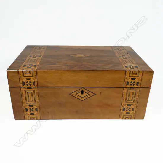 A Victorian Tunbridge-inlaid figured-walnut writing slope, with restored leather interior, complete with inkwell. 240 x 220 x 140mm